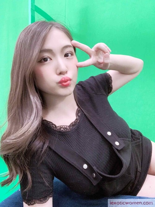 Yumi Mizusaki 1233