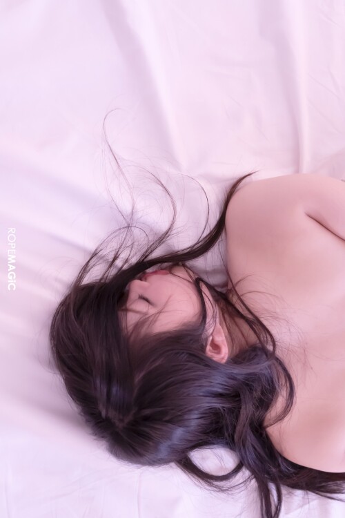 Nana Owada 1269