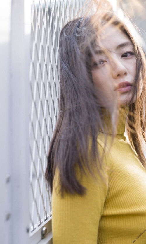Moemi Katayama 828