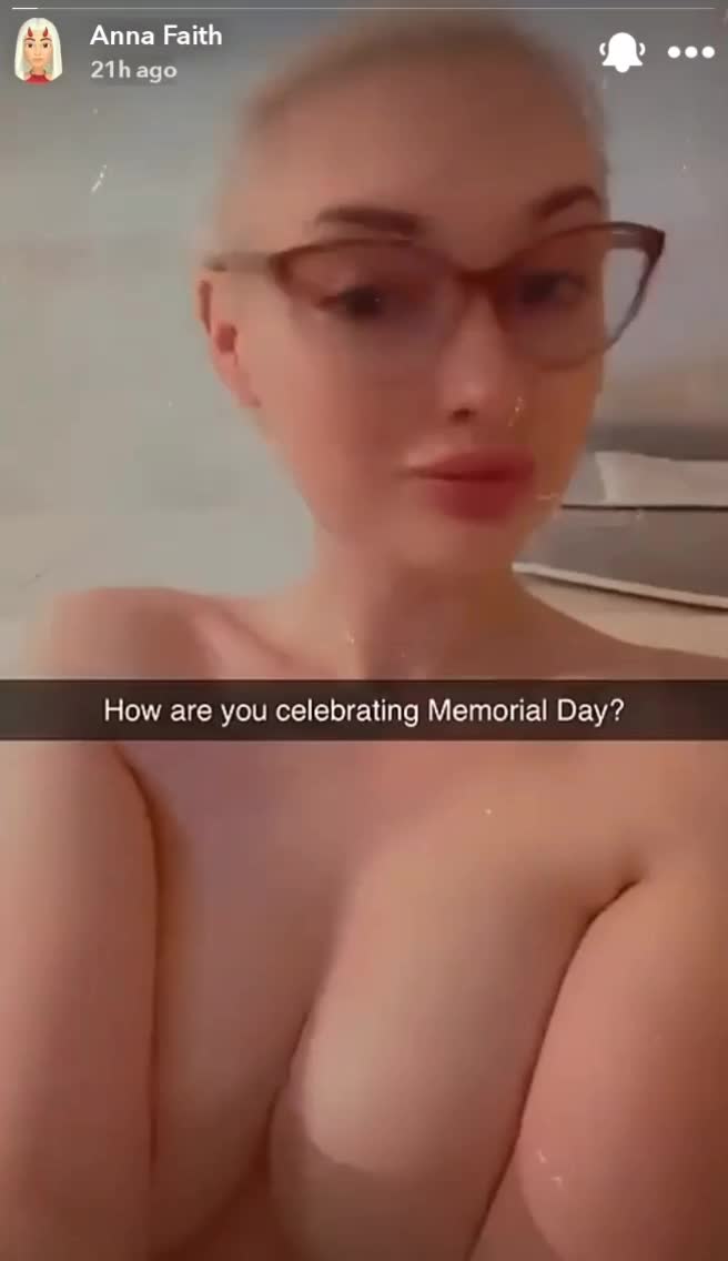 z0uRic.mp4